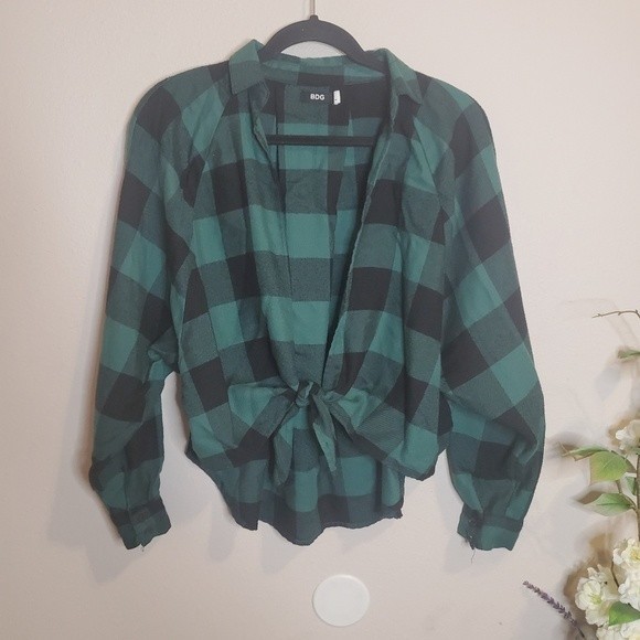 BDG Urban Outfitters Green and Black plaid Tie front long sleeve Top - Picture 3 of 9